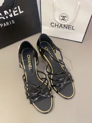 2024年最新】chanel パーカーの人気アイテム - メルカリ