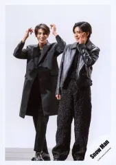 【中古】生写真(ジャニーズ) Snow Man/ラウール・目黒蓮/全身/シングル「タペストリー / W」MV＆ジャケ写オフショット/公式生写真