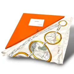 ⭐︎美品⭐︎HERMES ポワントゥ 銀のしずく オレンジ シルク 三角 スカーフ ⭐︎美品⭐︎HERMES ポワントゥ 銀のしずく オレンジ シルク