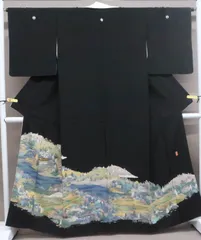 【一輝堂】【着物】黒留袖　作家物　五つ紋　比翼仕立て　風景文　身丈約162cm　裄丈約64.5cm　25z02-1095