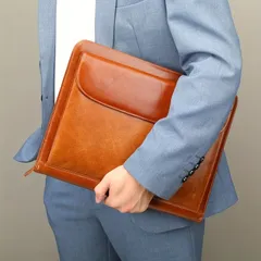 クラッチバッグ メンズ 本革クラッチバッグ スタイリッシュ ビジネス 通勤用 封筒バッグ ファーストレイヤーカウハイド フラップクロージャー マルチポケット付き レトロデザイン 日常 エレガント レザーポーチ トップグレインカウハイド レザーパース ブラウン