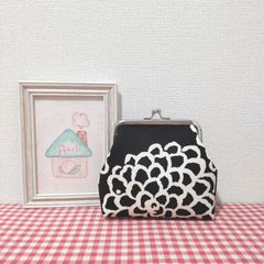 Item thumbnail for item 695bb966-12e8-42e3-85dd-99099cad18b8