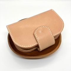 【ショートウォレット/二つ折り財布】栃木レザー　ヌメ革　生成り　コロンとした