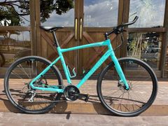 美品】 Bianchi C-SPORTS2 ビアンキ クロスバイク チェレステ 55 サイズ ブルホーンバー カスタム済み スタンド付 【送料無料】  - メルカリ