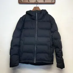 UNIQLO(ユニクロ) シームレス 黒 ダウンジャケット ダウン ジャケット
