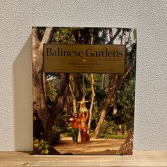 【古本】Balinese Gardens / Luca Invernizzi Tettoni[写真]、William Warren[文]