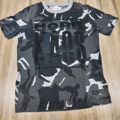 DIESEL　ディーゼル　半袖Tシャツ　グレー　迷彩柄　Sサイズ。