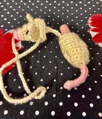 白ネズミのリップホルダー🐁