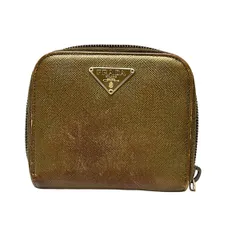 PRADA(プラダ) 2つ折り財布 - ゴールド ラウンドファスナー レザー