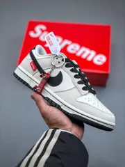 2024年最新】supreme nike sb dunk low 27.5の人気アイテム - メルカリ