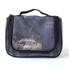 新品タグ付き　ディーゼル DIESEL ポーチ　コスメポーチ 化粧ポーチ デニム 新品タグ付き ディーゼル DIESEL ポーチ コスメポーチ 化粧