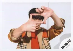 【中古】生写真(ジャニーズ) Kis-My-Ft2/玉森裕太/横型・衣装オレンジ・手で四角作る/アルバム「Yummy!!」ジャケ写撮影オフショット/公式生写真