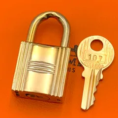 HERMES エルメス　110番　鍵2個付き HERMES - HERMES エルメス カデナ バーキン外し クロシェット