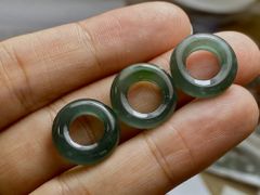 RS11-65 氷種 深藍 玉壁 平安守り ドグアテマラ産 A貨 本翡翠 ルース