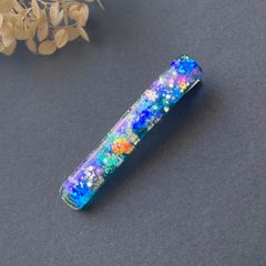 宇宙の花　キラキラ輝くヘアクリップ