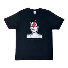オリジナル Tシャツ アラジンセイン 雷 サンダー 稲妻 イナズマ メイク ファッションモデル ポートレート フォト BOWIE デヴィッドボウイ 黒 ブラック XS(SS) S M L XL(LL) ジャスト オーバーサイズ メンズ レディース ユニセックス
