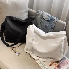 ショルダーバッグ　ショルダー　肩掛けバッグ　斜めかけ　手提げ　キャンバスバッグ　帆布かばん　キャンバスショルダー　大容量　オシャレ　お出かけ　通勤通学　ファスナー付き　ショルダー調整　大容量　多機能　2WAY　オシャレ　旅行　トラベル　多収納　A4　無地　鞄