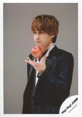 【中古】生写真(ジャニーズ) Hey! Say! JUMP/八乙女光/バストアップ・衣装緑・左手りんご・体やや左向き/「マエヲムケ」PV＆ジャケ写撮影オフショット/公式生写真