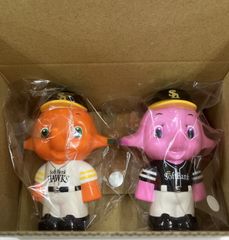 サトちゃん&サトコちゃん 貯金箱レッドソックスver. - メルカリ