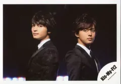 【中古】生写真(ジャニーズ) Kis-My-Ft2/玉森裕太・藤ヶ谷太輔/横型・バストアップ・顔前・体横向き・衣装白黒/「MUSIC COLOSSEUM」ジャケ写＆MV＆特典映像撮影オフショット/公式生写真