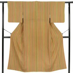 中古 小紋 リサイクル 正絹 着物 黄色 緑 赤 朱色 縞 幾何学 仕立て上がり おしゃれ カジュアル 身丈156cm 裄64.5cm Sサイズ No.3-0466