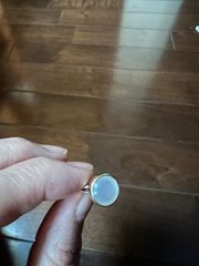 小さーなアンティークのムーンストーンリング