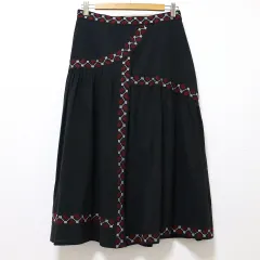 t.b ティービー センソユニコ スカート ロングスカート フレア 刺繍 825102nのサムネイル
