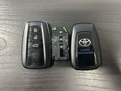 トヨタ　ランドクルーザー　ランドクルーザープラド　スマートキー　007-AH0215