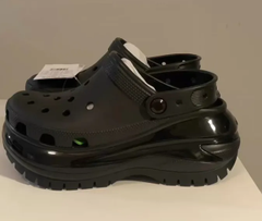 crocs クロックス　メガ クラッシュ クロッグ　MEGA CRUSH CLOG サンダル　厚底 黒