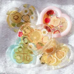 【一点物】押しフルーツのミニハートのレジントレイ∣小ぶりなハートver