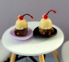 ブラウニーのアイス乗せチャーム