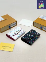 【今日特価】Louis Vuitton ルイ・ヴィトン ショート財布 優雅な帆布と内側頭層牛皮を使用、柔らかく内部設計精巧