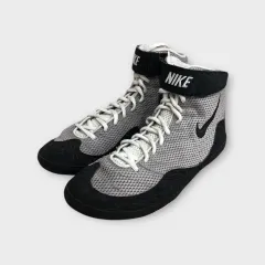 2025年最新】レスリング シューズ ナイキの人気アイテム - メルカリ