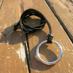 長さ調整可能 リングネックレス 黒 メンズ ネックレス アクセサリー