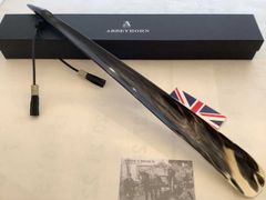 靴べら 英国製 アビーホーン50cm級 本水牛角 Withタッセルロングシューホーン LH50/A N018