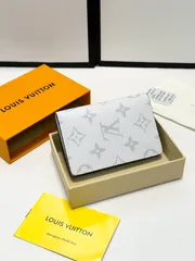 今日特価！COIN グレーのカードケース 全国送料無料（一部除く）