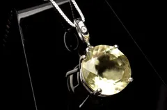 シルバー925◇宝石質 リビアングラス 13mm ラウンドカット ペンダントトップ 1個売り パワーストーン 天然石 _PRG2077