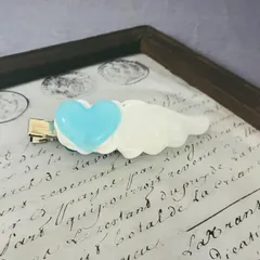 前髪クリップ ホイップデコ ［羽ハート♡໒꒱(水色)］