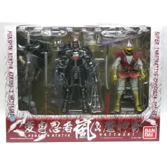 超リアル！未開封バンダイ　変身忍者嵐　魔神斎　ＳＩＣ２体セット台座付属 S.I.C. 変身忍者 嵐＆魔神斎[バンダイ]《在庫切れ》