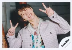 【中古】生写真(ジャニーズ) Snow Man/渡辺翔太/横型・上半身/シングル「Dangerholic」MV＆ジャケ写オフショット/公式生写真