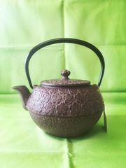 南部鉄器　鉄急須　まろみさくら　０．６５リットル　Teapot