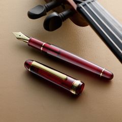 3776センチュリーブルゴーニュ｜新品心臓部の温かい赤 ペン先ペン芯