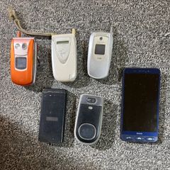 ジャンク】スマートフォン・ガラケー おまとめ12点 - メルカリ