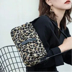 【美品・未使用新品】春 夏ファーバッグ ショルダーバッグ2way ふわふわ 可愛い ハンドバッグ バッグ フェイクファー トートバッグ 冬物 肩掛け 鞄 かばん パーティーバッグ 通勤