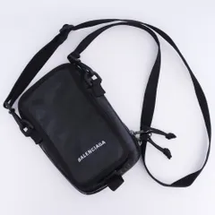 ✨極美品✨バレンシアガ　エクスプローラー　メッセンジャー　レザー　ロゴ　ネイビー ✨極美品✨バレンシアガ エクスプローラー メッセンジャー