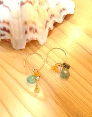 New！　14kgf　グリーンストロベリー＆プレシャスオパール　ピアスチャーム