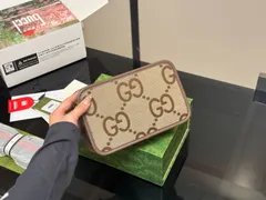 【今日特価】Gucci クラシックモノグラムカメラバッグ サイズ 22×14cm シンプルデザイン 送料無料 今の在庫はセール価格！-MM輸入-MM輸入2