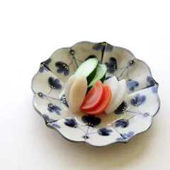 お皿 小皿 桔梗皿 陶器 磁器 おしゃれ 取り皿 手のひらサイズ モダン かわいい 和食器 和風 有田焼 日本製 焼き物 金彩草花紋 桔梗皿 小