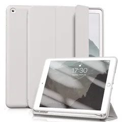 Aoub iPad 9.7 インチ 第5 第6世代 (2018/2017) ケース オートスリープ/ウェイク機能対応 Apple Pencilペン収納・ホルダー付 スマートカバー ソフト TPU 薄型 軽量 耐衝撃 三つ折りスタンド (グレー)