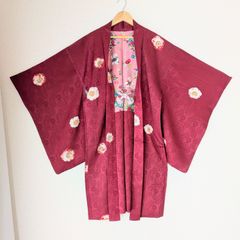 Japanese Vintage Haori Long Red White camellia pattern Silk Kimono Jacket 長羽織 羽織 正絹 縮緬 紅 古銭地紋 白椿柄 稚児と花車 古布 時代布 一点物 大正浪漫 和洋折衷